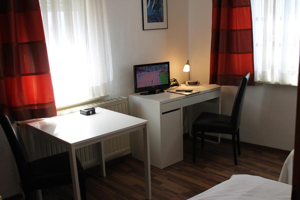 Zum Loewen Hotel Bad Homburg vor der Hoehe Room photo
