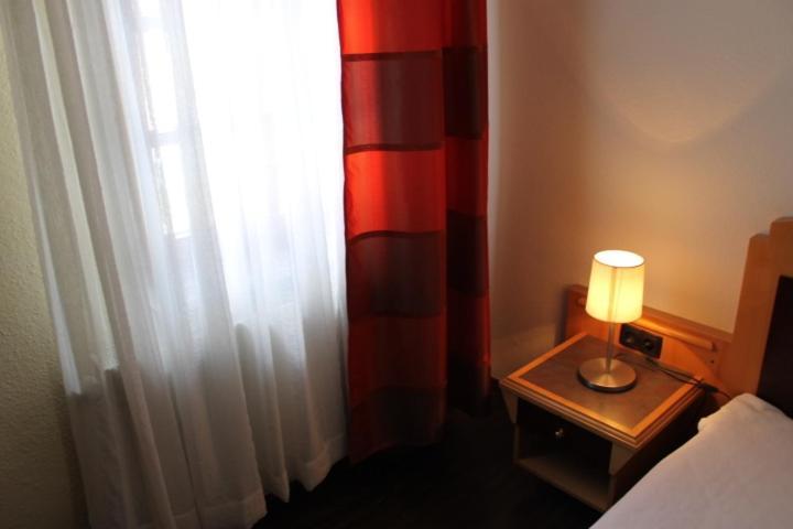 Zum Loewen Hotel Bad Homburg vor der Hoehe Exterior photo